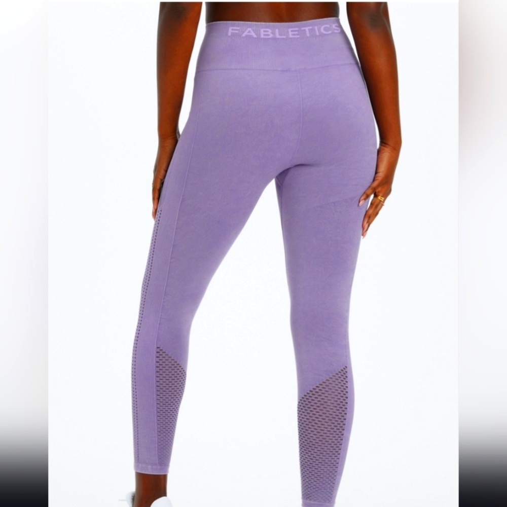 New Fabletics  Leggings Athletic Washed Violetta Sync Seamless High-Waisted 7/8 - Picture 2 of 12